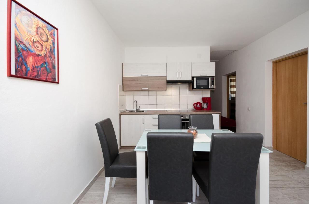 Apartments Toni Banjol المظهر الخارجي الصورة