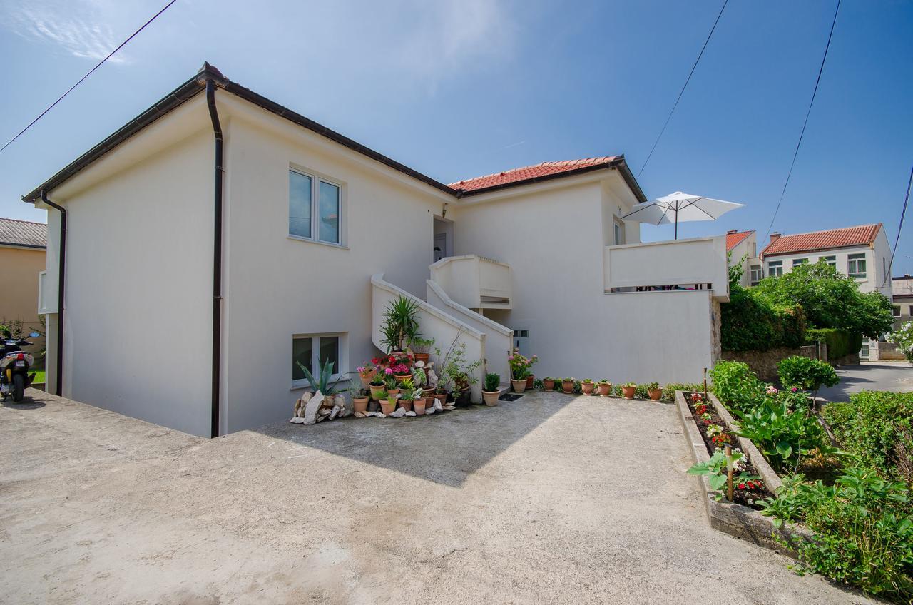 Apartments Toni Banjol المظهر الخارجي الصورة